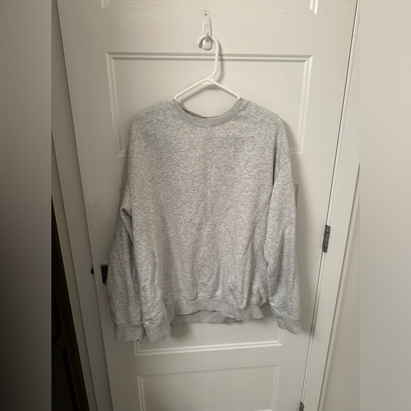Grey crewneck - Picture 3 of 3